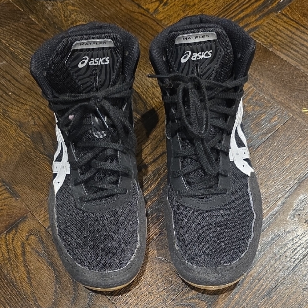 Asics Black and White Matflex Wrestling/boxing Shoes